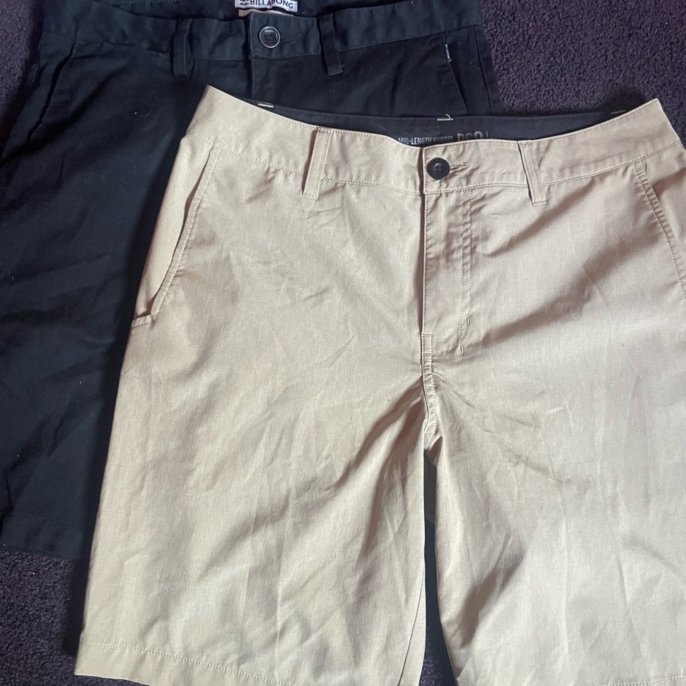 RSQ Men's Dual-Tone Flat Front Shorts and Billabong Black shorts bundle